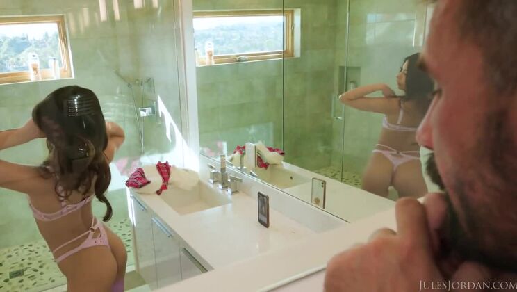 Xxlayna Marie's Latina Loveliness Can't Resist Manuel's Fat Cock