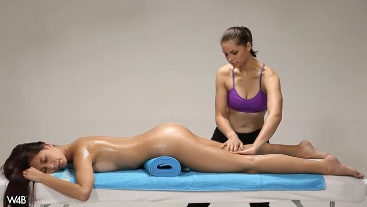 [Watch4Beauty] - Paula Gives Sensual Massage