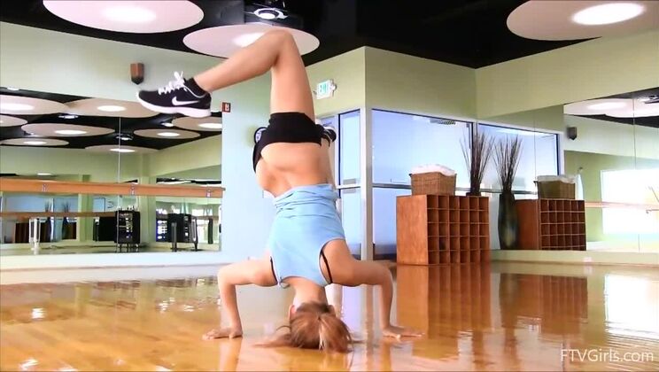 The Young & Beautiful Anita: Nudist Flexibility