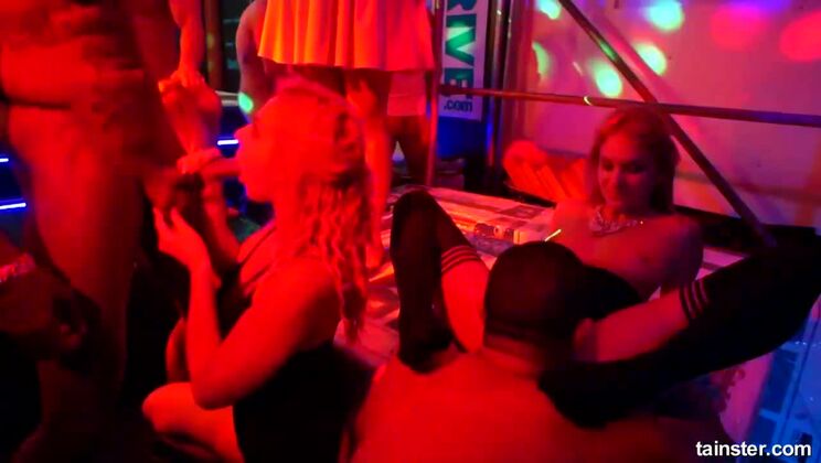 [Tainster] - Group Sex Frenzy at the Construction Company