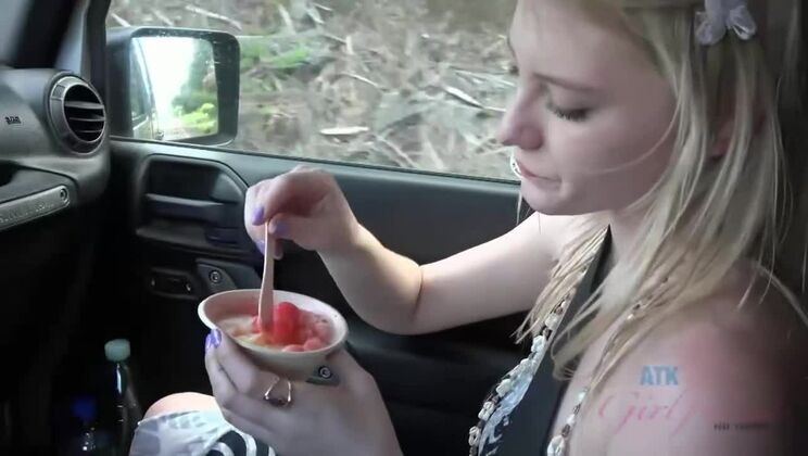 [ATKGirlfriends] - Bluff Sex with Melody Marks Ends in Facial