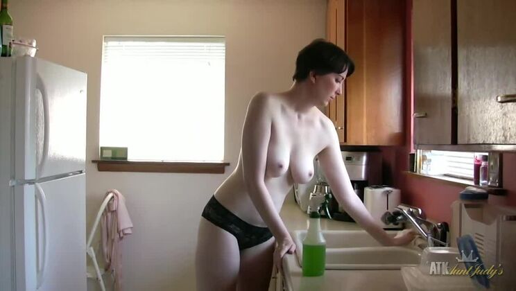 Inara Byrne Strips Down to Clean the Kitchen