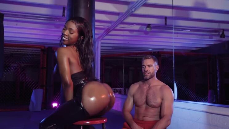 [Flixxx] - Brunette Beauty Sarah Banks Boxing - Sarah Banks