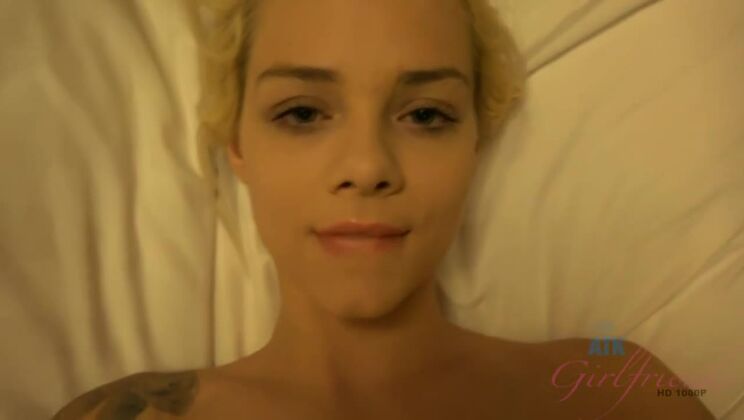 Pornstar Elsa Jean Enjoys a Handjob and Cum