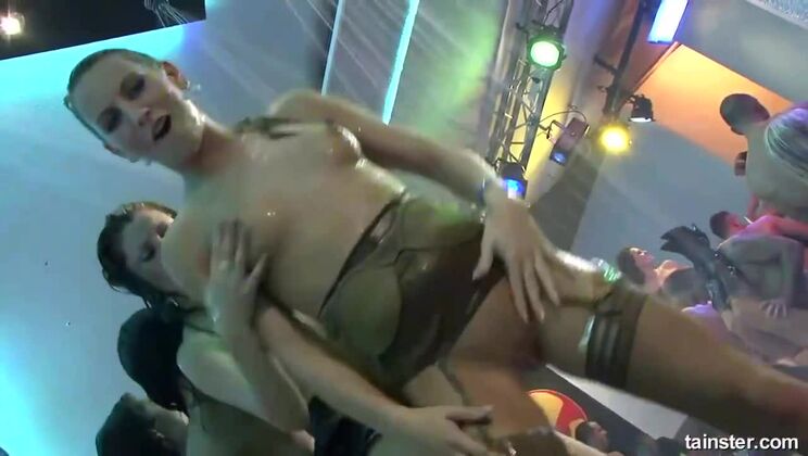 [Tainster] - Susan Snow And Friends Get Wild In Fashion Freaks - Nika - Luci Angel - Elisa - Ally Style - Mischelle - Honey - Rihanna Samuel - Nessa Devil - Leony aprill - cindy gold - Mellie - eva zappa - lexxis brown - Susan Snow - Viki Z - Carmen Black - Cabiria - Petty1 - Mia1 - Siddi - Megan Smith - Teri Sweet