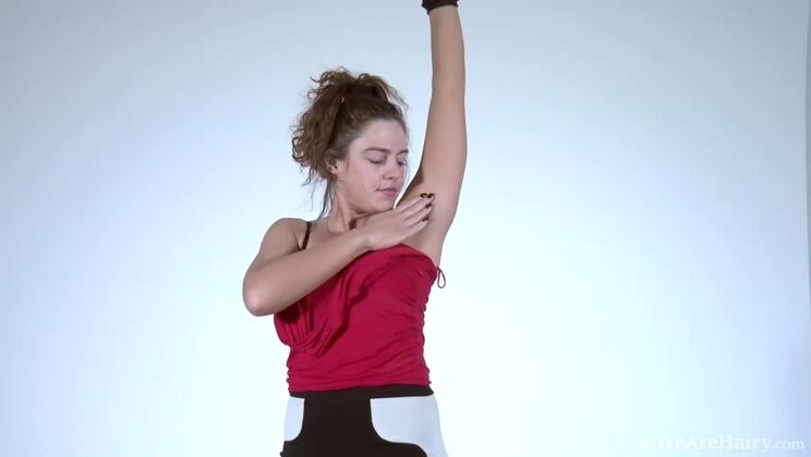 [WeAreHairy] - Dominique Gets Naked to Show Off Her Hairy Figure - Cara Mell