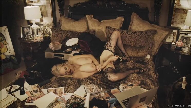 [KellyMadison] - Kelly Madison's Spooky Solo - Kelly Madison