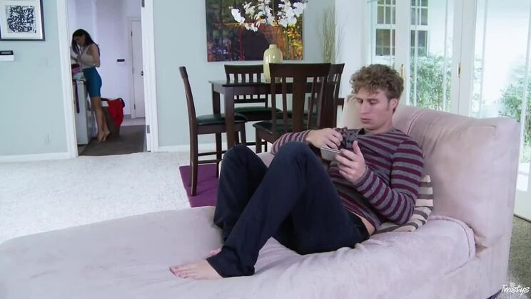 Romi Rain Gets Dirty