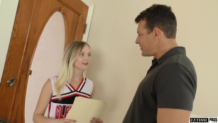 [LethalHardcore] - Natalia Queen Gets Fucked By A Huge Cock - Natalia Queen