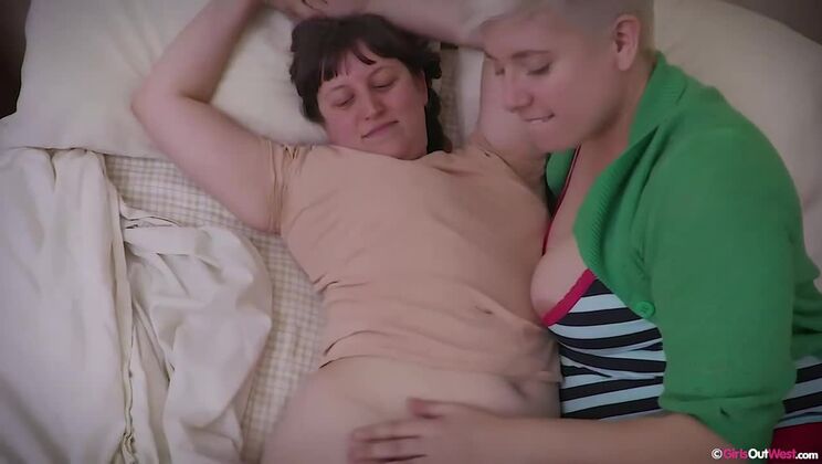 Charlee and Violette Get Cozy