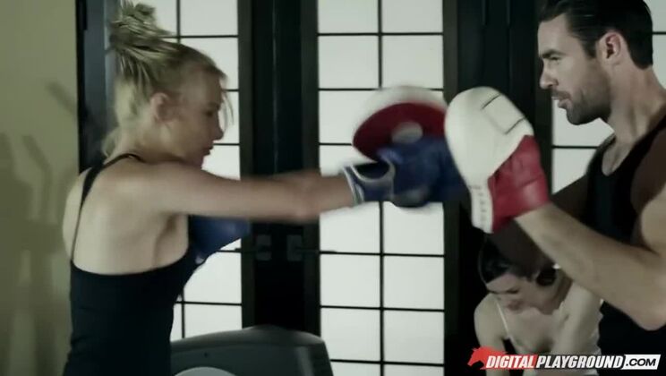 [Blockbuster] - Blonde Bombshell Jesse Jane Gets Facial - Scott Nails - Jesse Jane