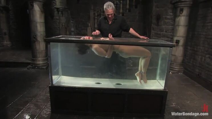 Jandi Lin Gets Jammin