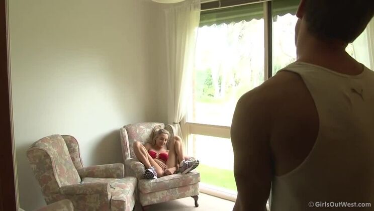 Amber Gets Hot - Body Action