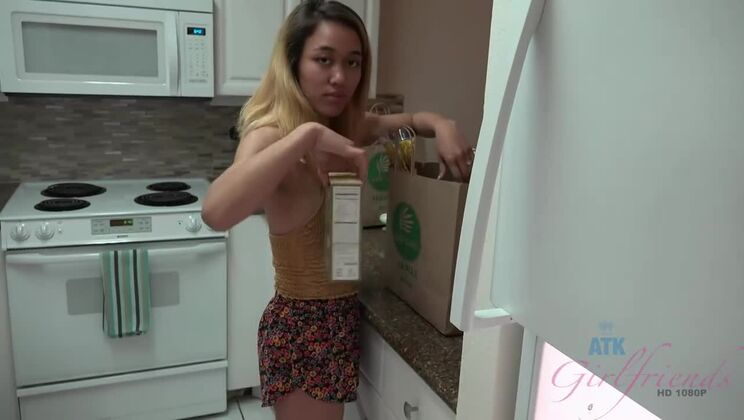 [ATKGirlfriends] - Outdoor Fun With Amateur Aria Skye - Aria Skye