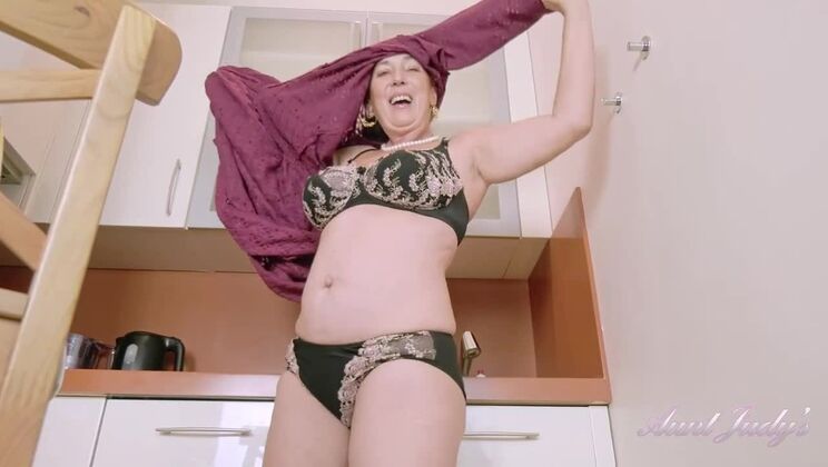 Kitchen Seduction: Esmerelda's Big Tits and High Heels