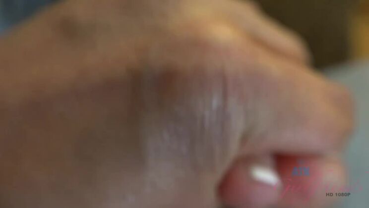 Facial Fun With Tattooed Karmen Karma