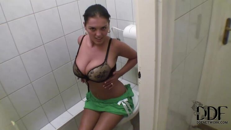 Jasmine Black - Dirty Desires in the Smallest Space