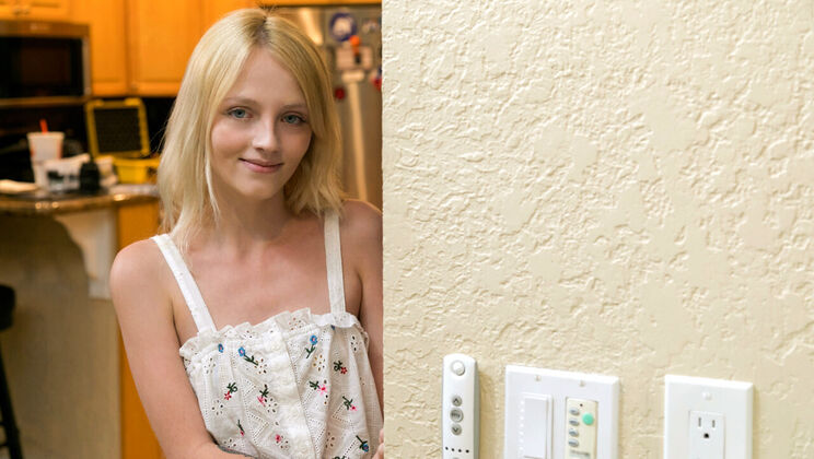 Shaved Blonde Kate Bloom Gives POV Blowjob