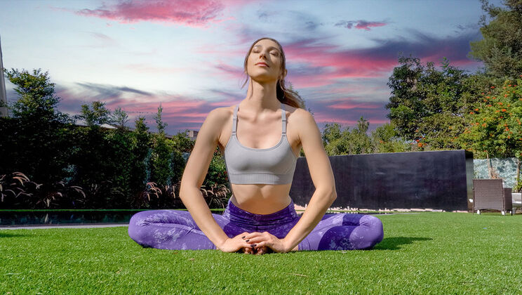 [TheRealWorkout] - Stretching To Climax