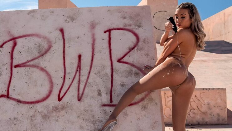 Pantyhose Passion: Kat Dior Gets Nailed