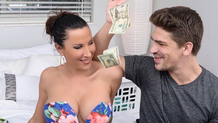 [Brazzers] - Cheating Housewife Blows Big Cock - Bruce Venture - Lezley Zen