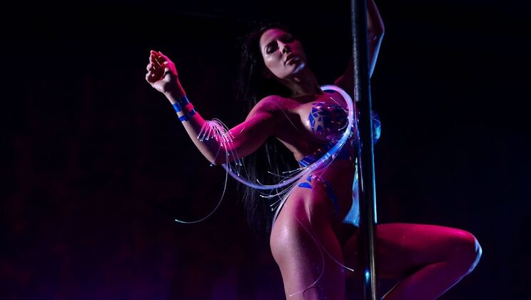 Pixie's Wild Whip Ride