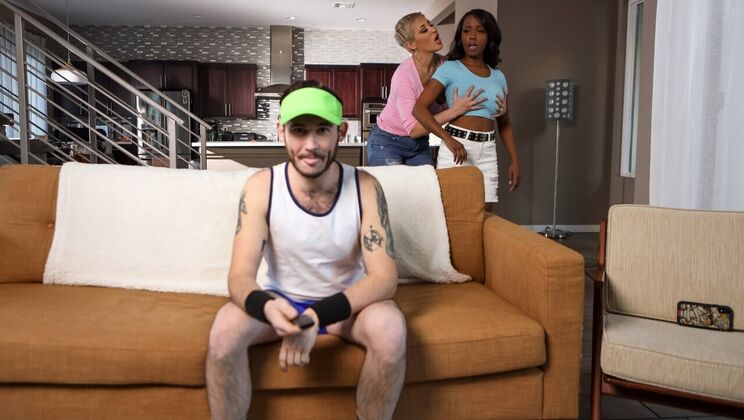  Cheating Moms Get What They Deserve 