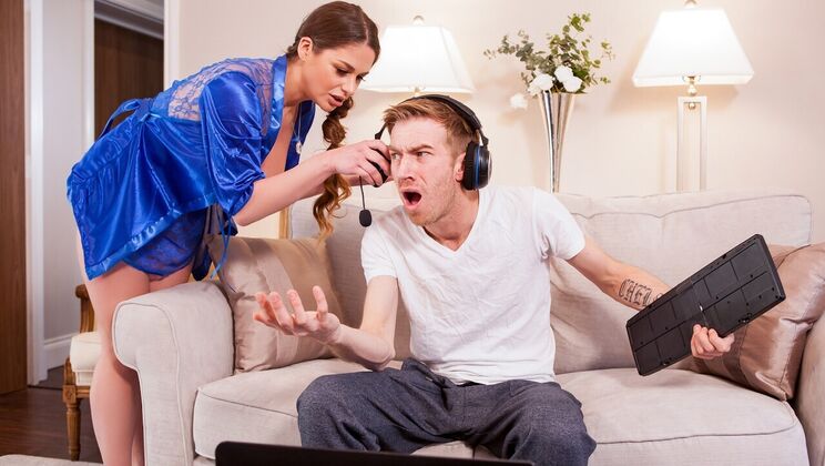 [Brazzers] - Gamer's Enhanced Milf Heaven - Cathy Heaven - Danny D