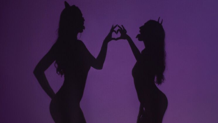 Shade Throwing Lesbians