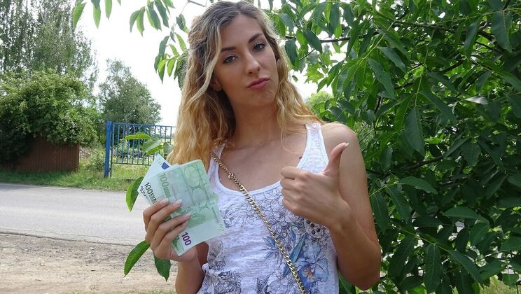 Fucking Shona in Public View