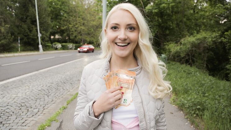 Tattooed Blonde Gives Perfect Blowjob