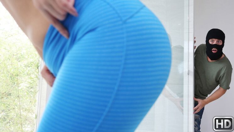 Deepthroat Shower Frenzy with Jessy Jones