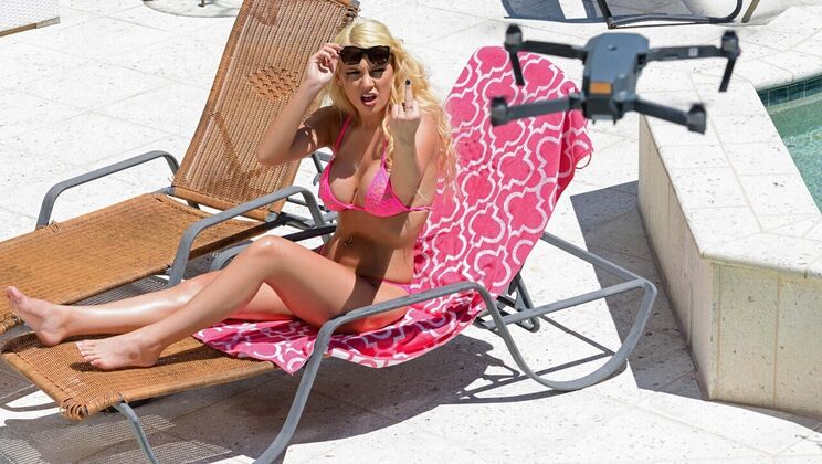 [RKPrime] - MILF in the Pool: Wet and Wild 2 - Kenzie Taylor - Seth Gamble