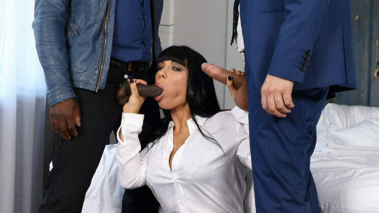 Stockings and Long Hair - Valentina Ricci's Den