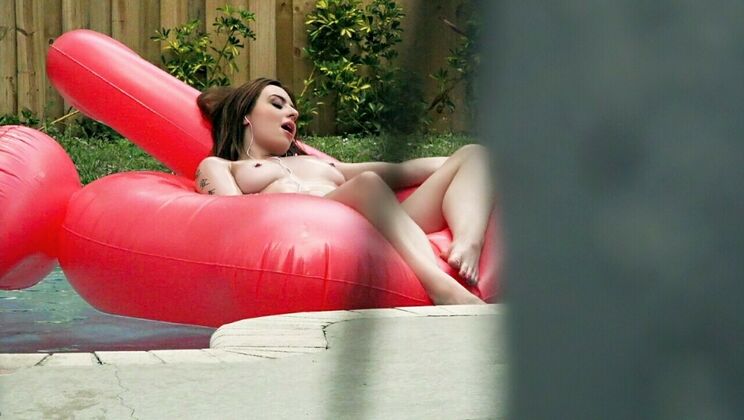 [PervsOnPatrol] - Peeking At Poolside Sex - Tony Rubino - Scarlet Johnson