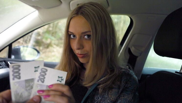 Cute Amateur Russian in Outdoor Fun