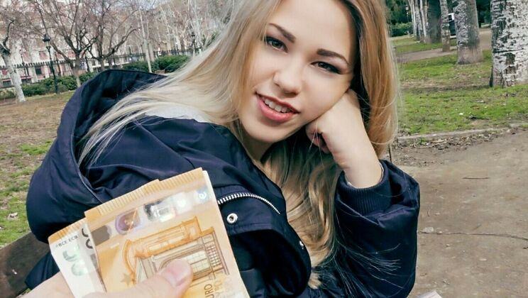 Blonde Babe Enjoys Public Sex