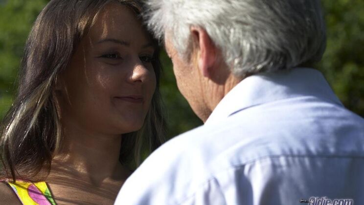 69 in the Park: A Gustavo and Jeydah Sexfest