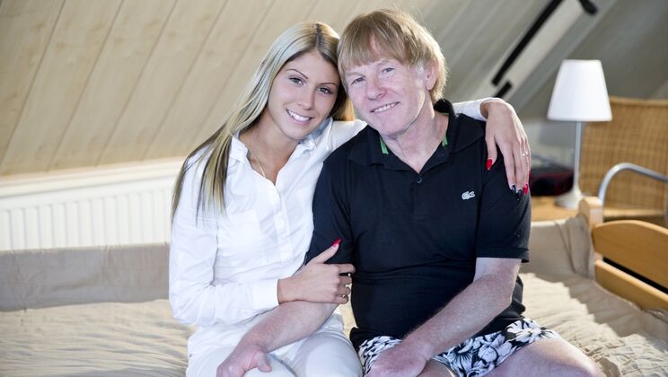 [Oldje] - Sexy Piercings and Pussy Licking Symphony