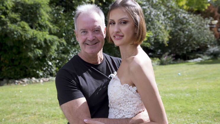 [Oldje] - Natural Tits Wife Gets Down