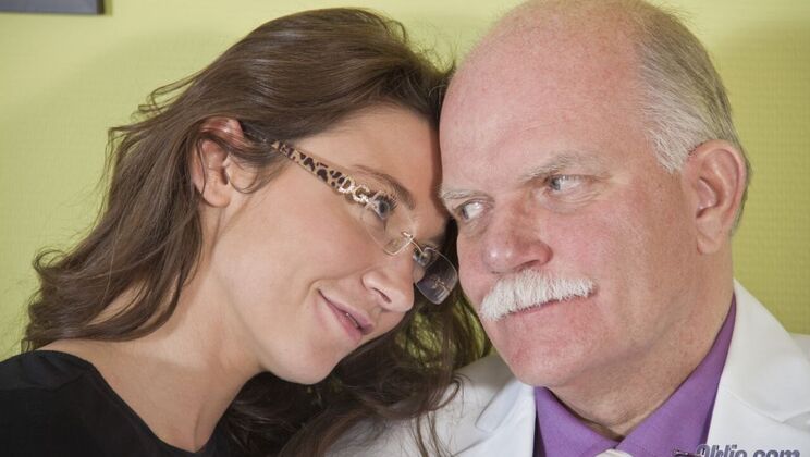 [Oldje] - Young and Old Erotic Encounter - Julie Skyhigh - Donny