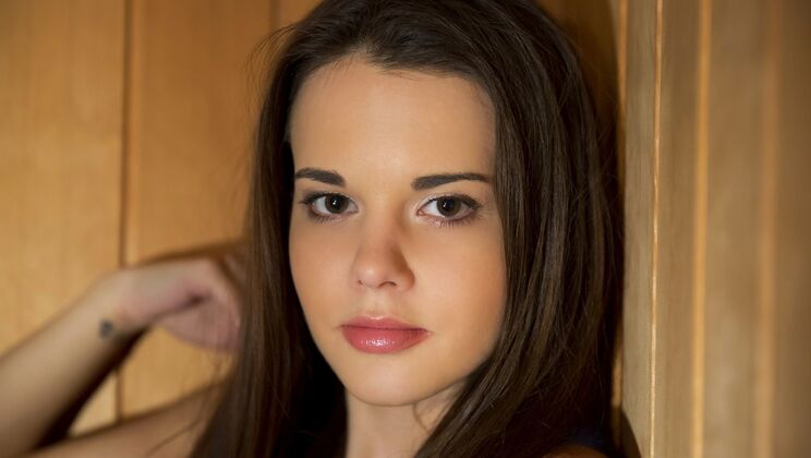 Young Desires Sauna Action