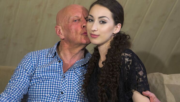 [Oldje] - Layla's Big Cock Comeback - Hugo - Layla Bentho