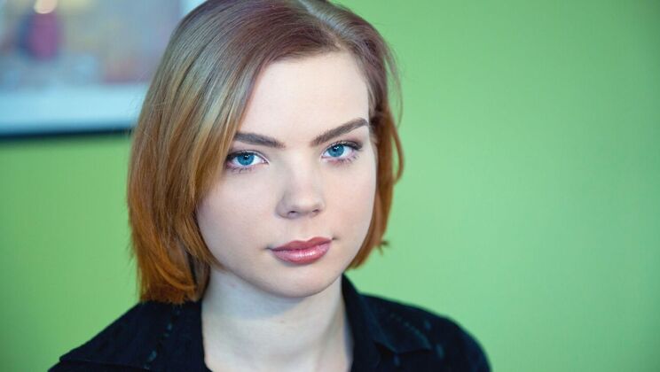 [Oldje] - Blonde Babe Fixes Past Mistakes - Sofia - Hugo