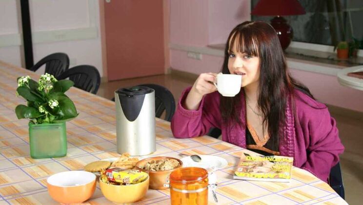 [Oldje] - Anishka Gives Hugh a Blowjob in the Garden - Hugh - Anishka