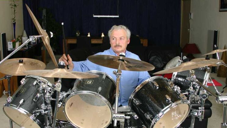 Valerie's Deepthroat Desire