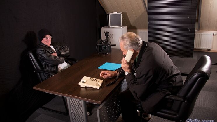 [Oldje] - Blonde Bombshell Confesses All - John - Charlize Bella