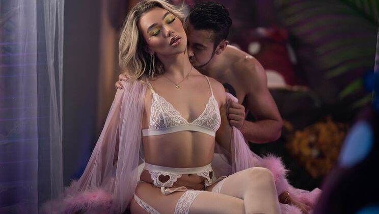 [TransAngels] - Blonde Shemale Emma Rose's Doggystyle Delight - Dante Colle - Emma Rose