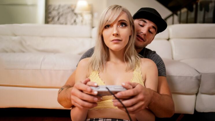 [RealityJunkies] - My Blonde Stepsister's Dirty Secret