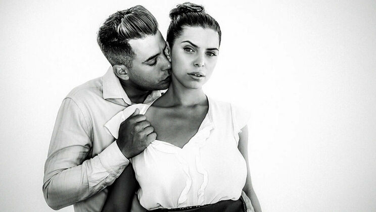 Cougar Kira Queen enjoying Interracial Doggystyle with Alberto Blanco